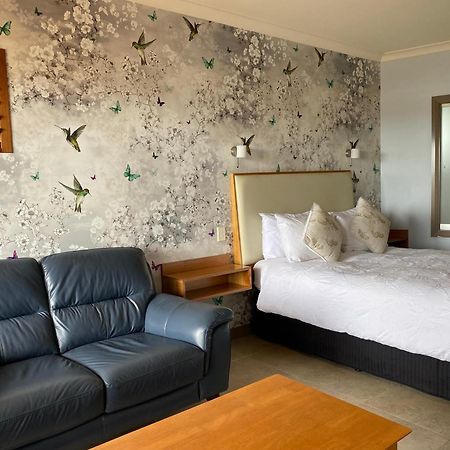 ألباني Saltair Luxury Accommodation - Adults Only المظهر الخارجي الصورة