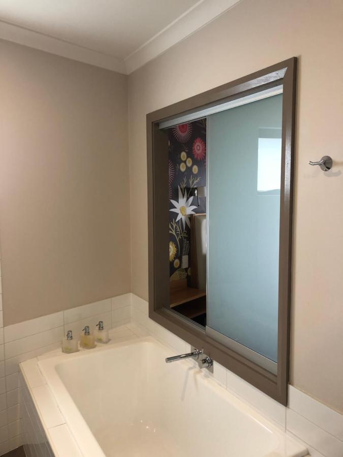 ألباني Saltair Luxury Accommodation - Adults Only المظهر الخارجي الصورة